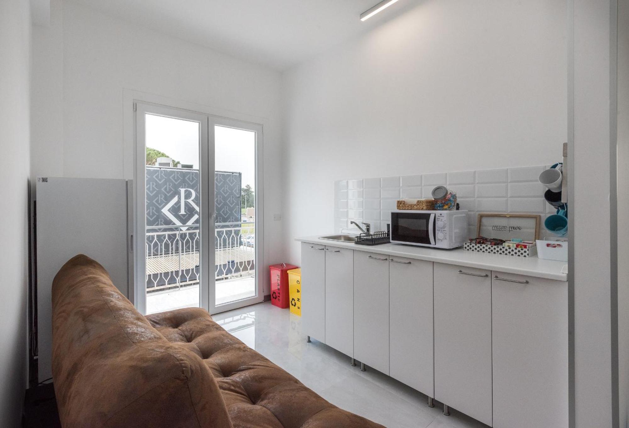 Travelershome Ciampino Airport Guesthouse 600M To Airport 外观 照片