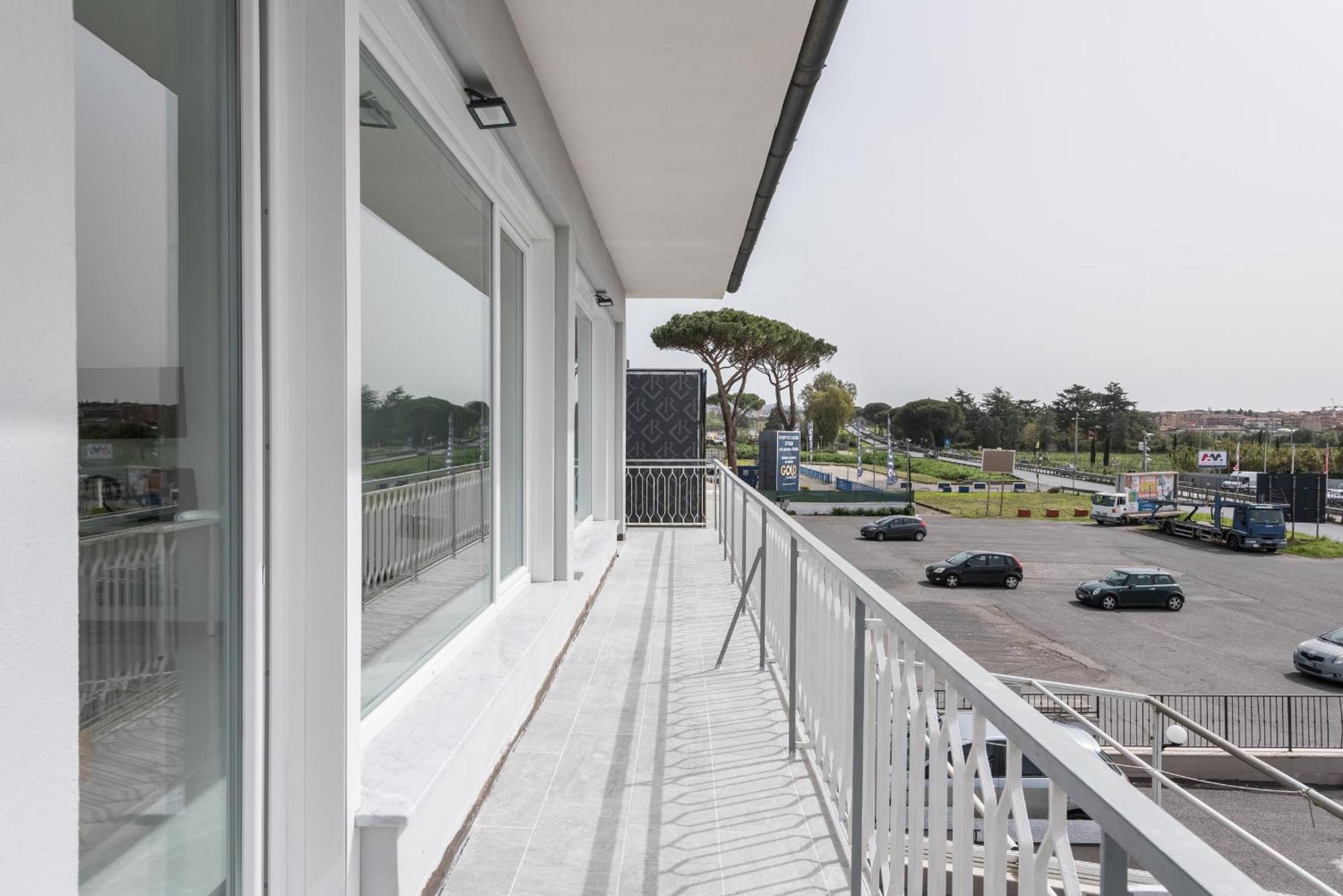 Travelershome Ciampino Airport Guesthouse 600M To Airport 外观 照片
