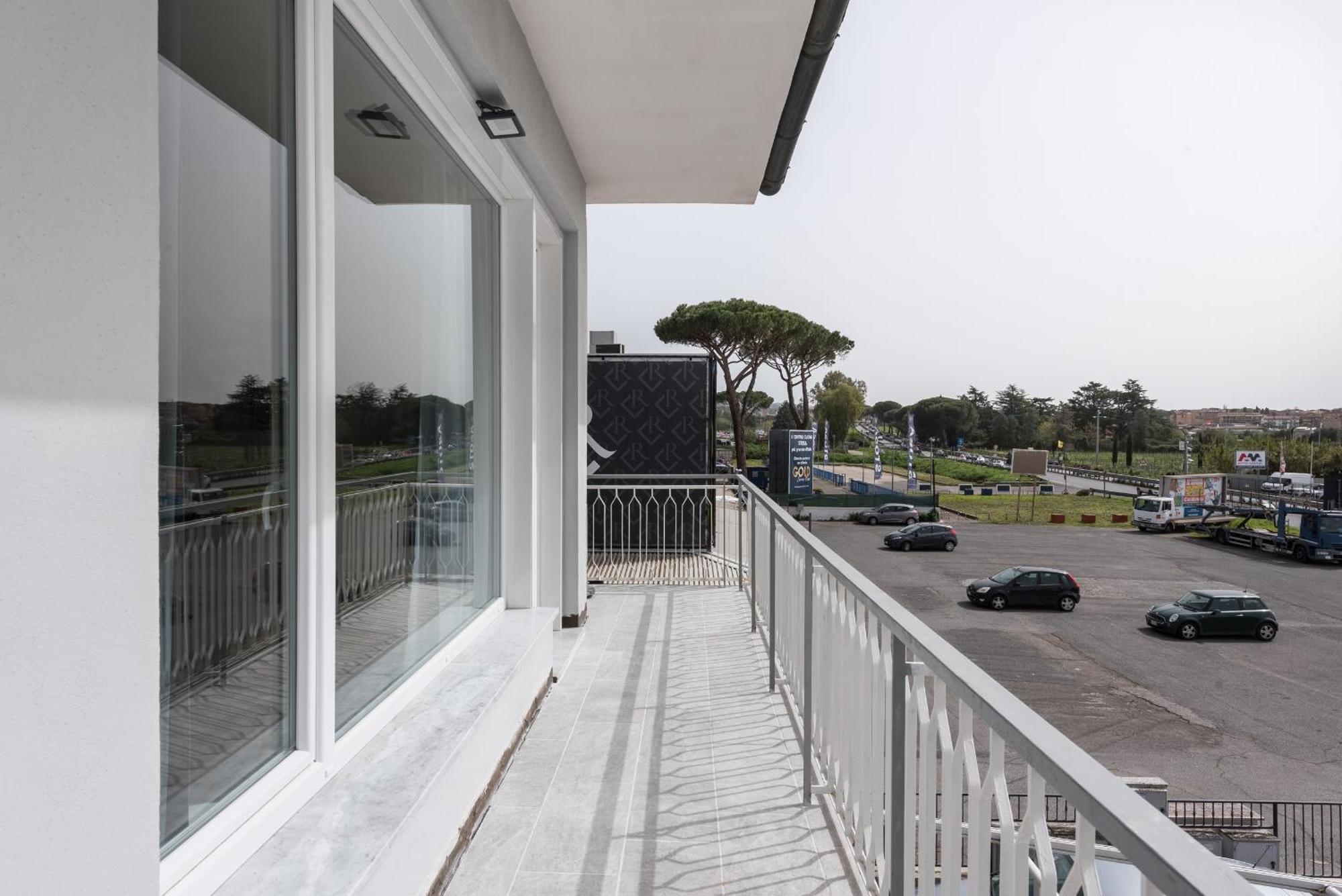 Travelershome Ciampino Airport Guesthouse 600M To Airport 外观 照片