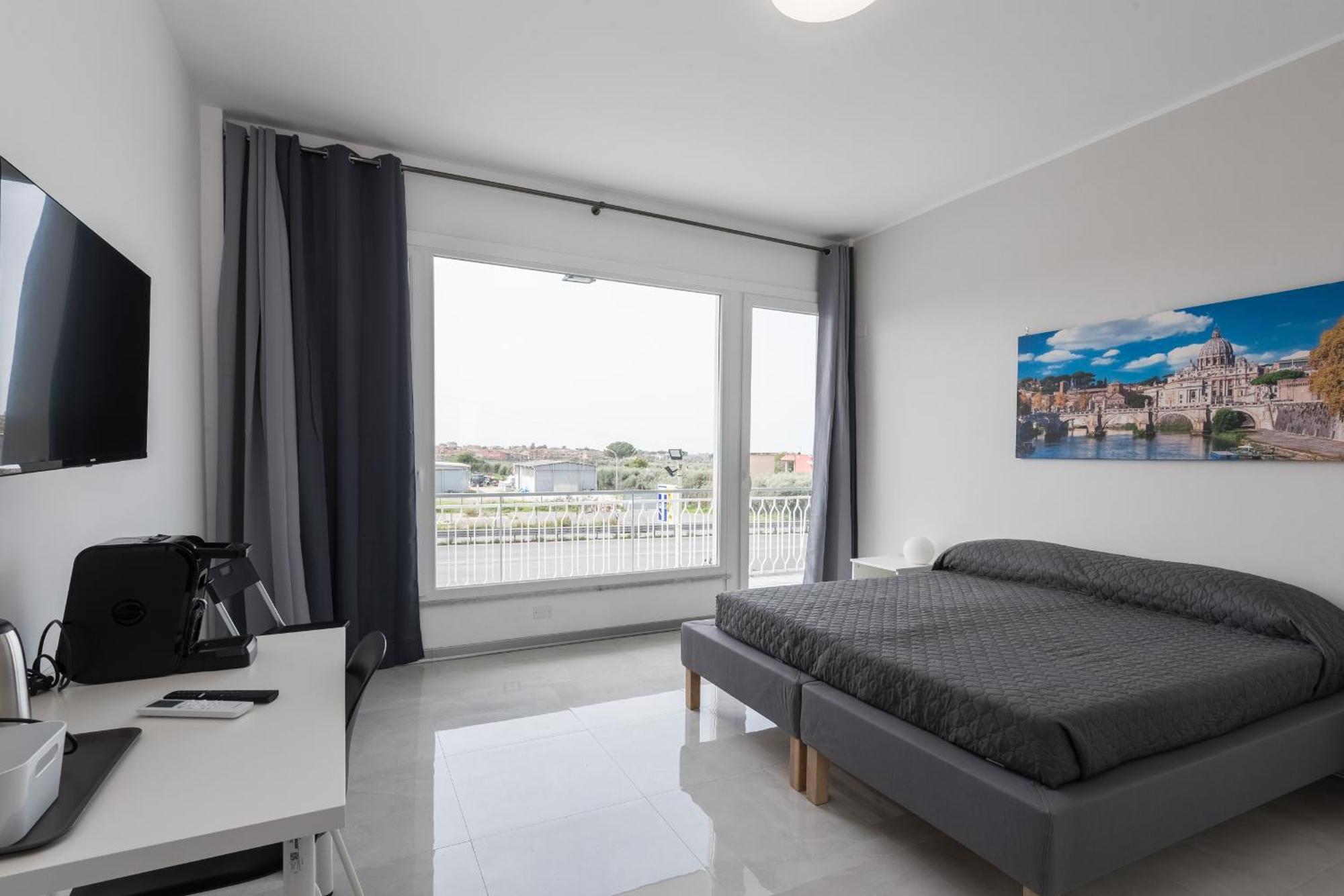 Travelershome Ciampino Airport Guesthouse 600M To Airport 外观 照片