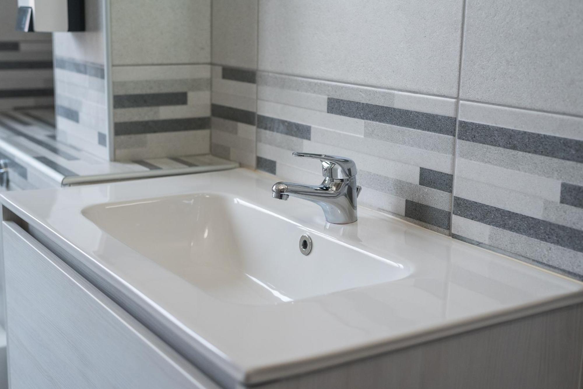 Travelershome Ciampino Airport Guesthouse 600M To Airport 外观 照片