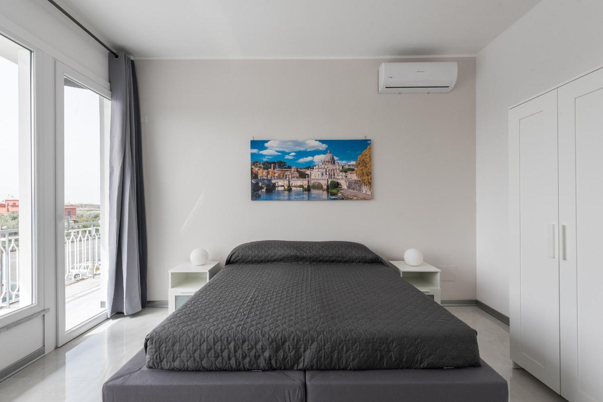 Travelershome Ciampino Airport Guesthouse 600M To Airport 外观 照片