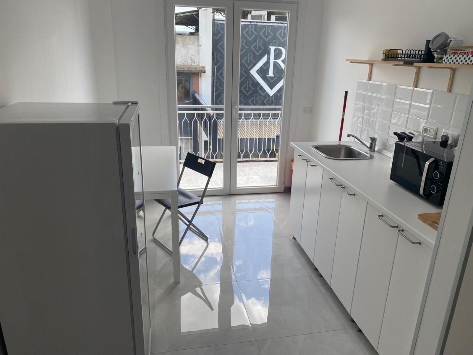 Travelershome Ciampino Airport Guesthouse 600M To Airport 外观 照片
